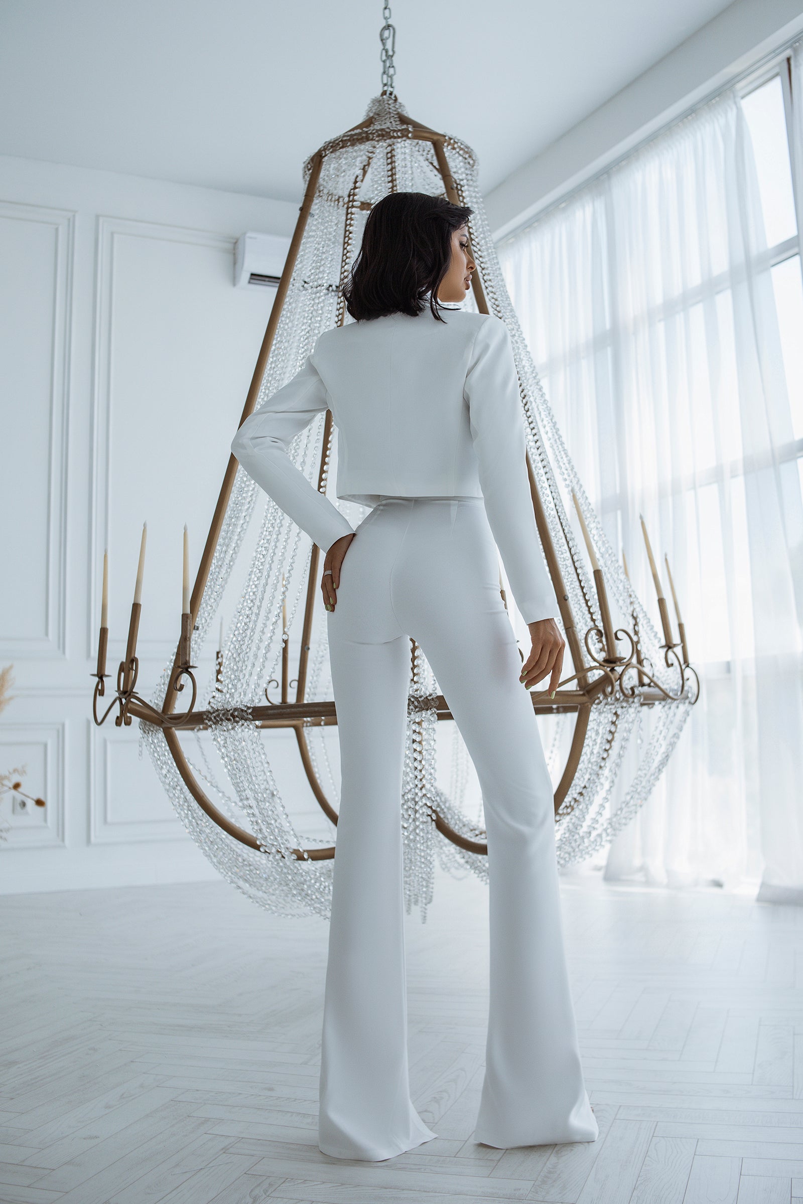 trinarosh White Crop Jacket Suit 2-Piece