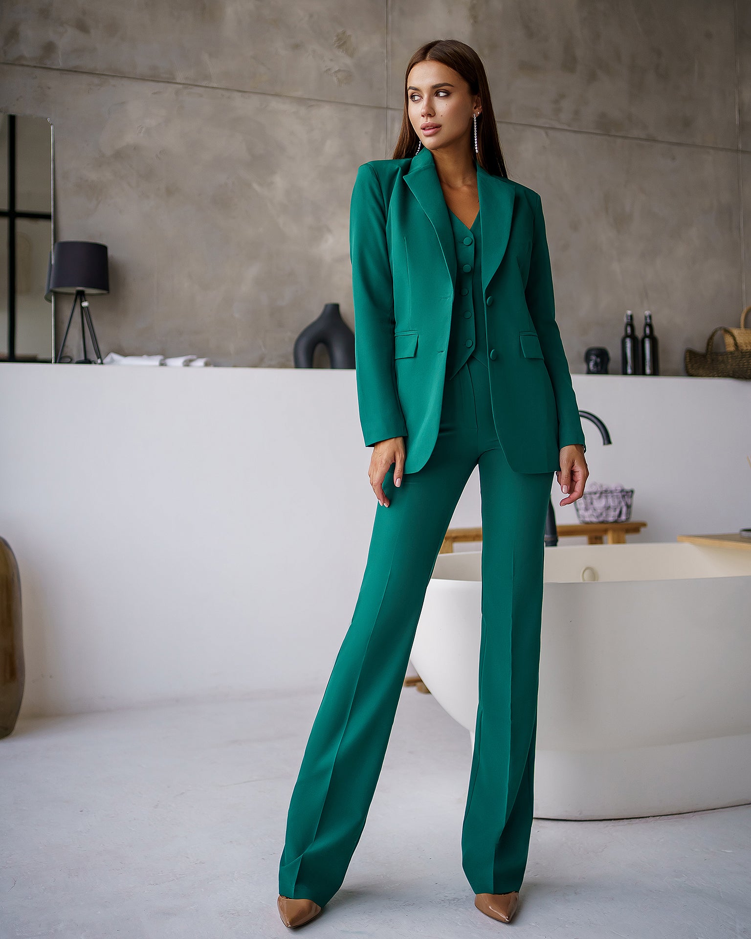 Emerald Classic 3 Piece Suit With Flared Trousers And Vest trinarosh