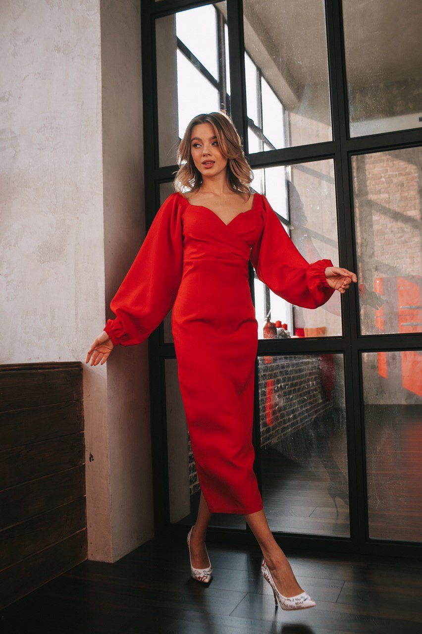trinarosh Red Puff-Sleeve Midi Dress